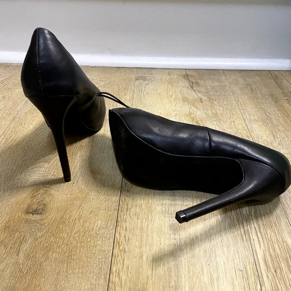 Classic Black Heels (Matte) - Picture 3 of 4